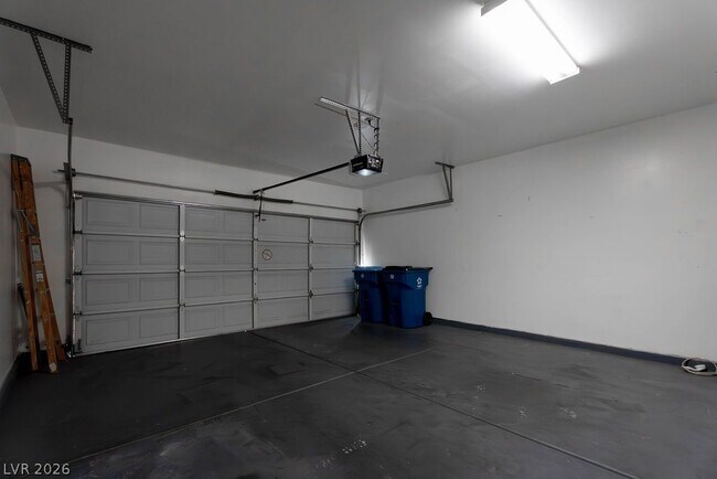 Building Photo - 2153 Jasper Bluff St