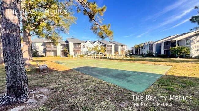 Building Photo - 3700 Idlebrook Cir