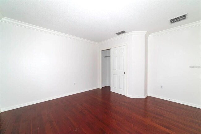 Building Photo - 10124 Malpas Point