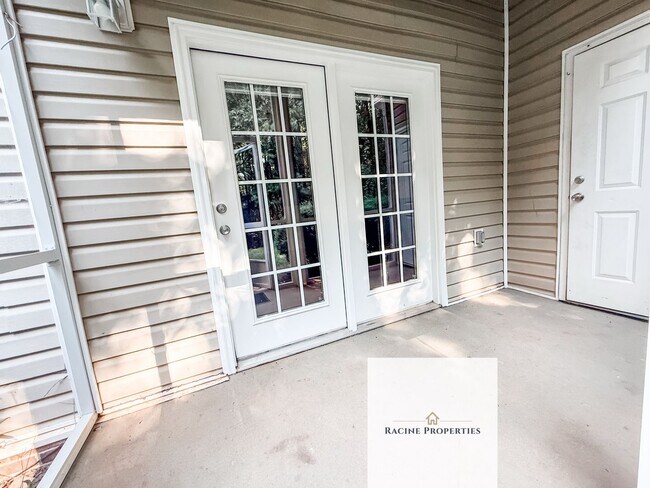 Building Photo - 203 McKenna Cir