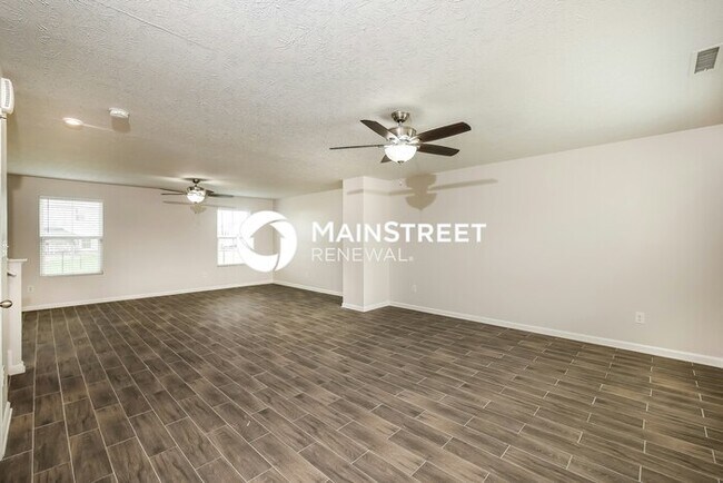 Building Photo - 5 Bedroom Pet-Friendly Home in CAMBY, IN with Main Street Renewal