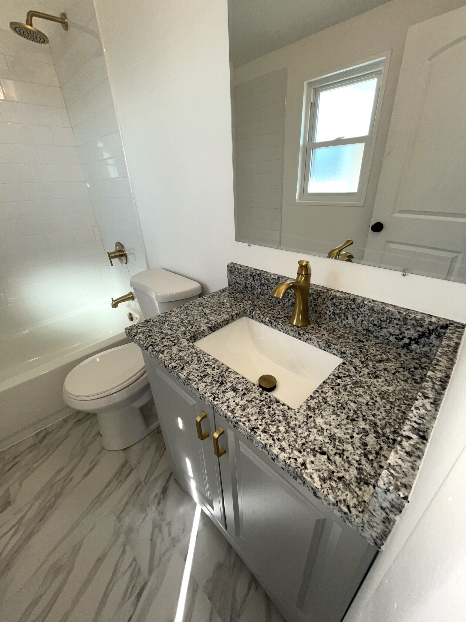 Building Photo - 5902 Nashville Ave