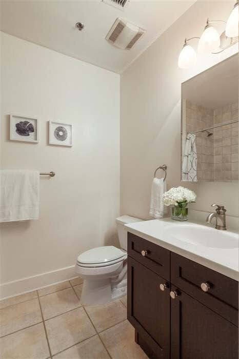 Building Photo - 61 Grand St