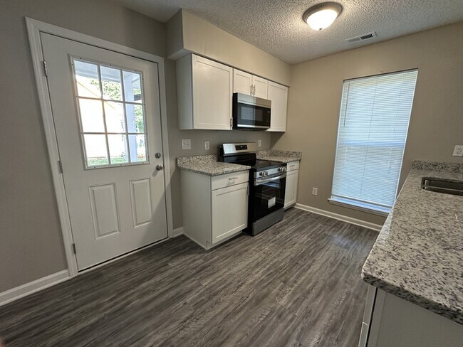 Building Photo - 6135 Sunbridge Ct