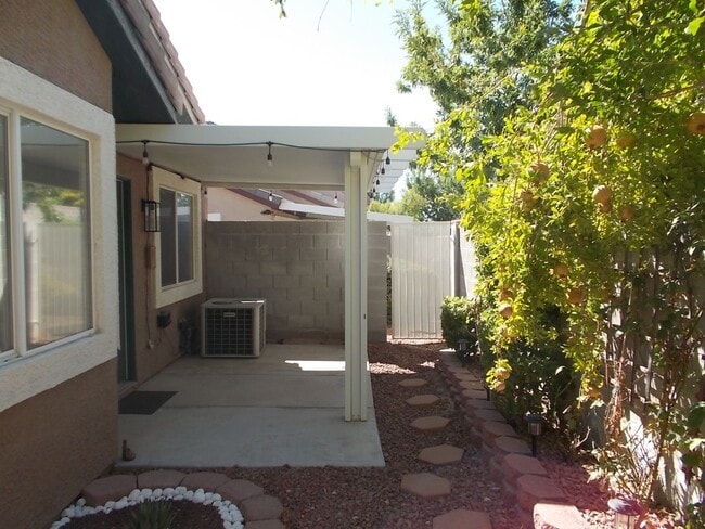 Building Photo - 519 Crimson View Pl