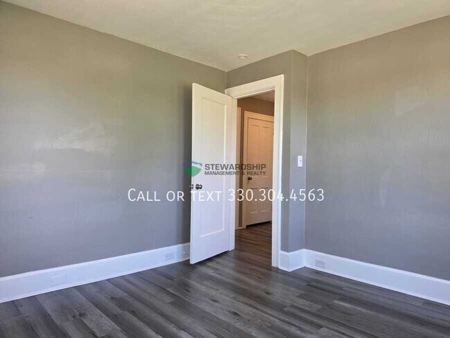 Building Photo - 12990 Lincoln Way W