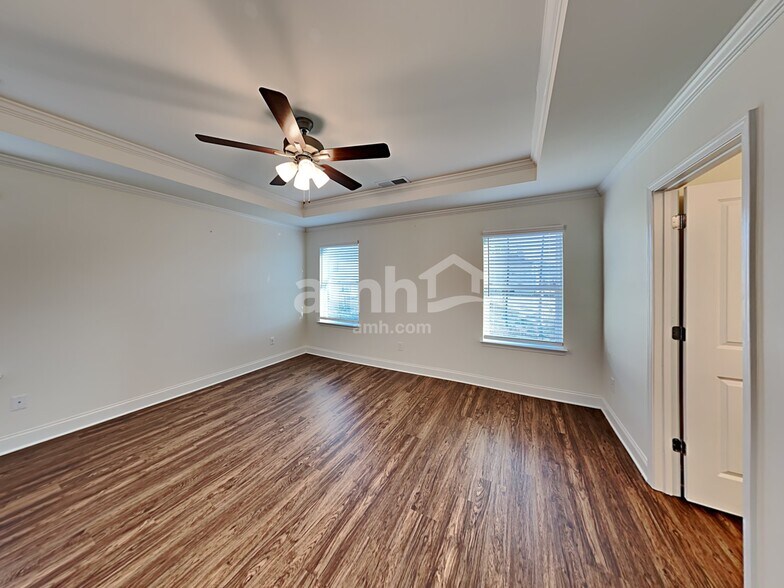 Building Photo - 409 Tributary Ln