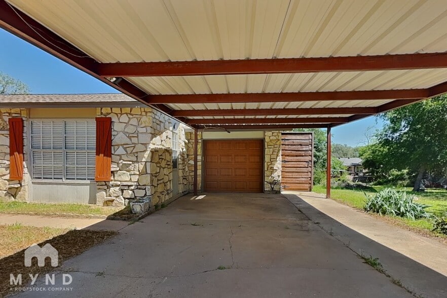 Building Photo - 612 S Rough Creek Ct