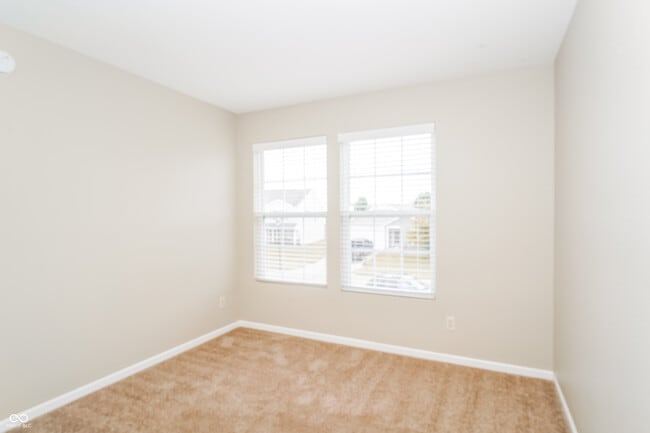 Building Photo - 622 Greenway St