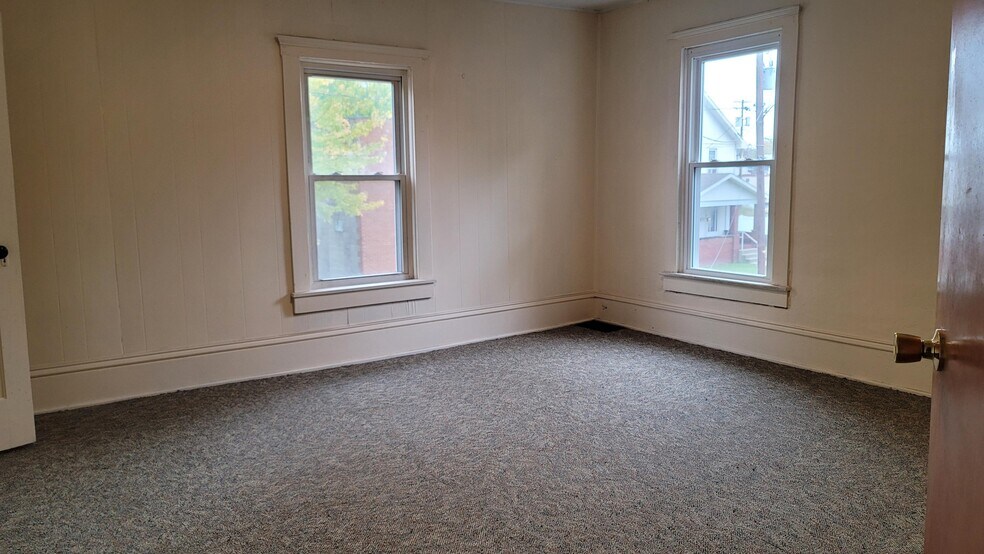 Building Photo - 185 Williams Pl
