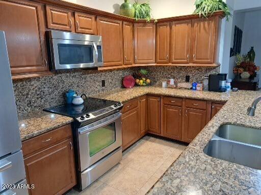 Building Photo - 1308 E Monroe St