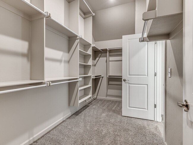 Building Photo - Newer Home in Ironstone + 3 bedrooms + 2 bathrooms + Edmond Schools