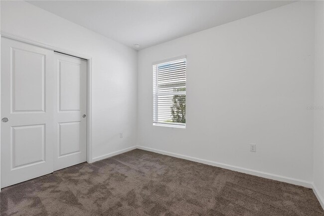 Building Photo - 42392 Cascade Dr