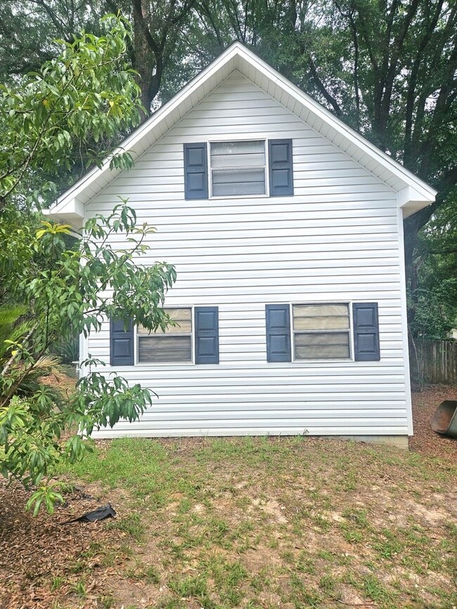 Building Photo - 100 Timberline Ct