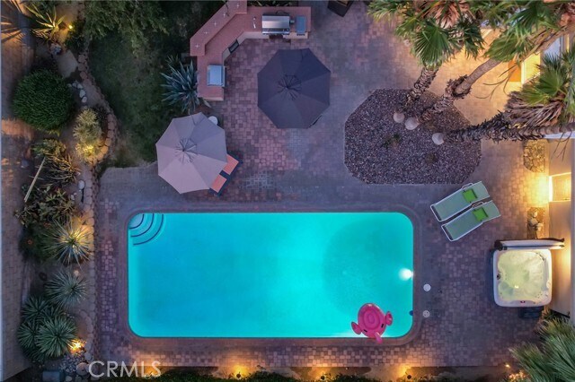 Building Photo - 576 E Desert Holly Cir