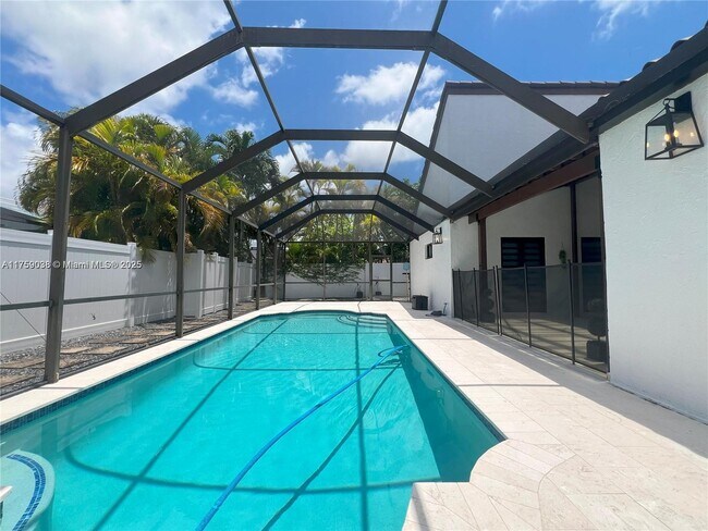 Building Photo - 8735 SW 54th St