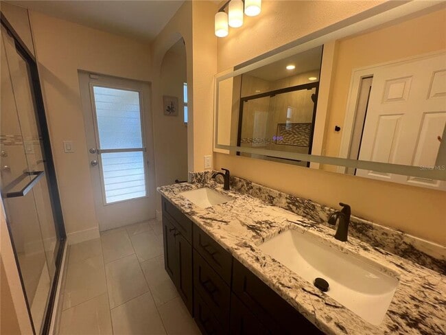 Building Photo - 2533 Rio Tiber Dr