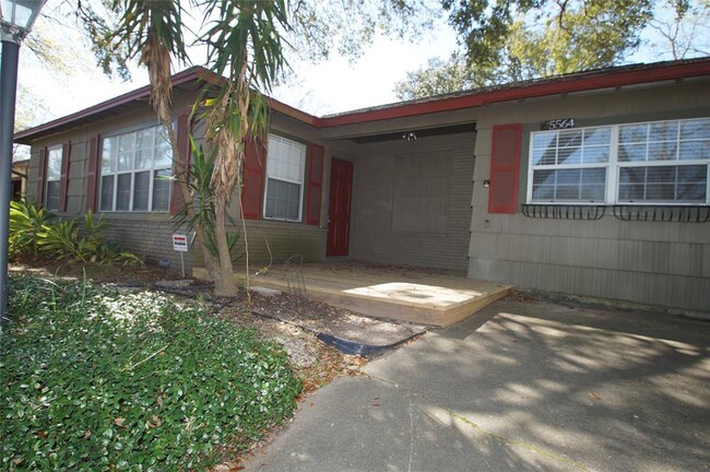 Building Photo - 5564 Aspen St