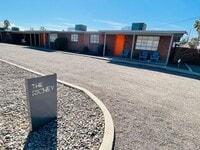 Building Photo - Mid-Century Modern Style Two Bedroom W/ A/...