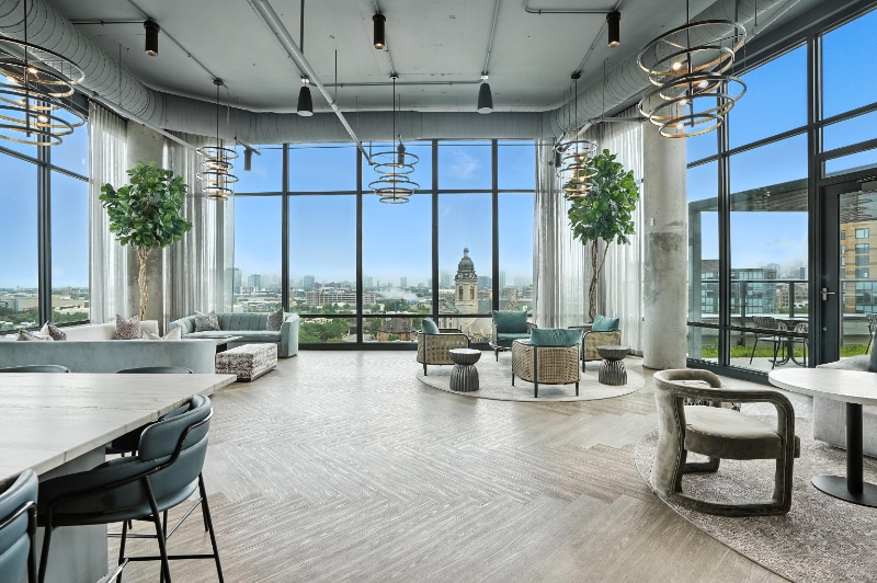 Building Photo - 751 N Aberdeen St