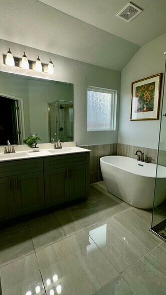 Building Photo - 501 Evening Star Cv