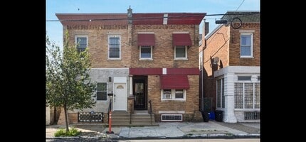 Building Photo - 1428 S 51st St