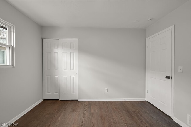 Building Photo - 12114 Milligan Ave