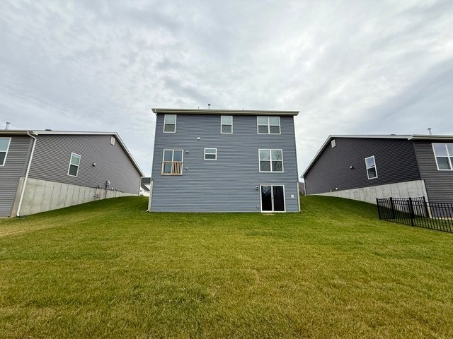 Building Photo - New 3-Bedroom Home in Eureka's Polo Ground...