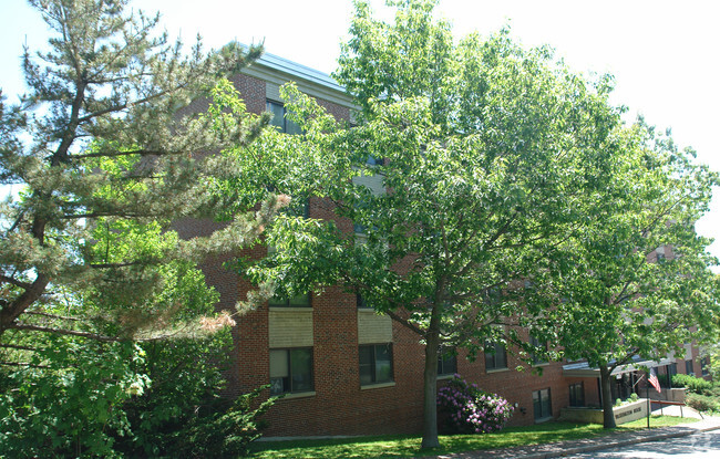 Building Photo - Washington House Apartments