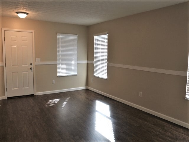 Building Photo - 7436 Maple Twig Ave