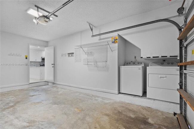 Building Photo - 10245 NW 57th St