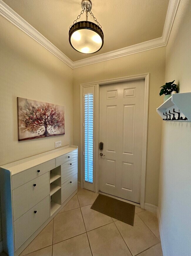 Building Photo - 6533 Monterey Point