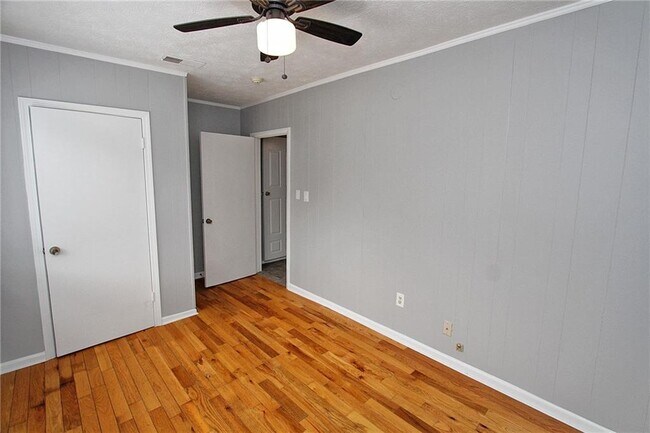 Building Photo - 4905 Annistown Rd