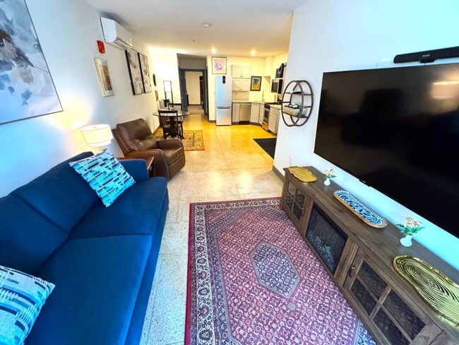 Building Photo - 480 S Salina St