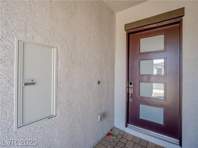 Building Photo - BEAUTIFUL 4BEDROOM HOME IN CADENCE