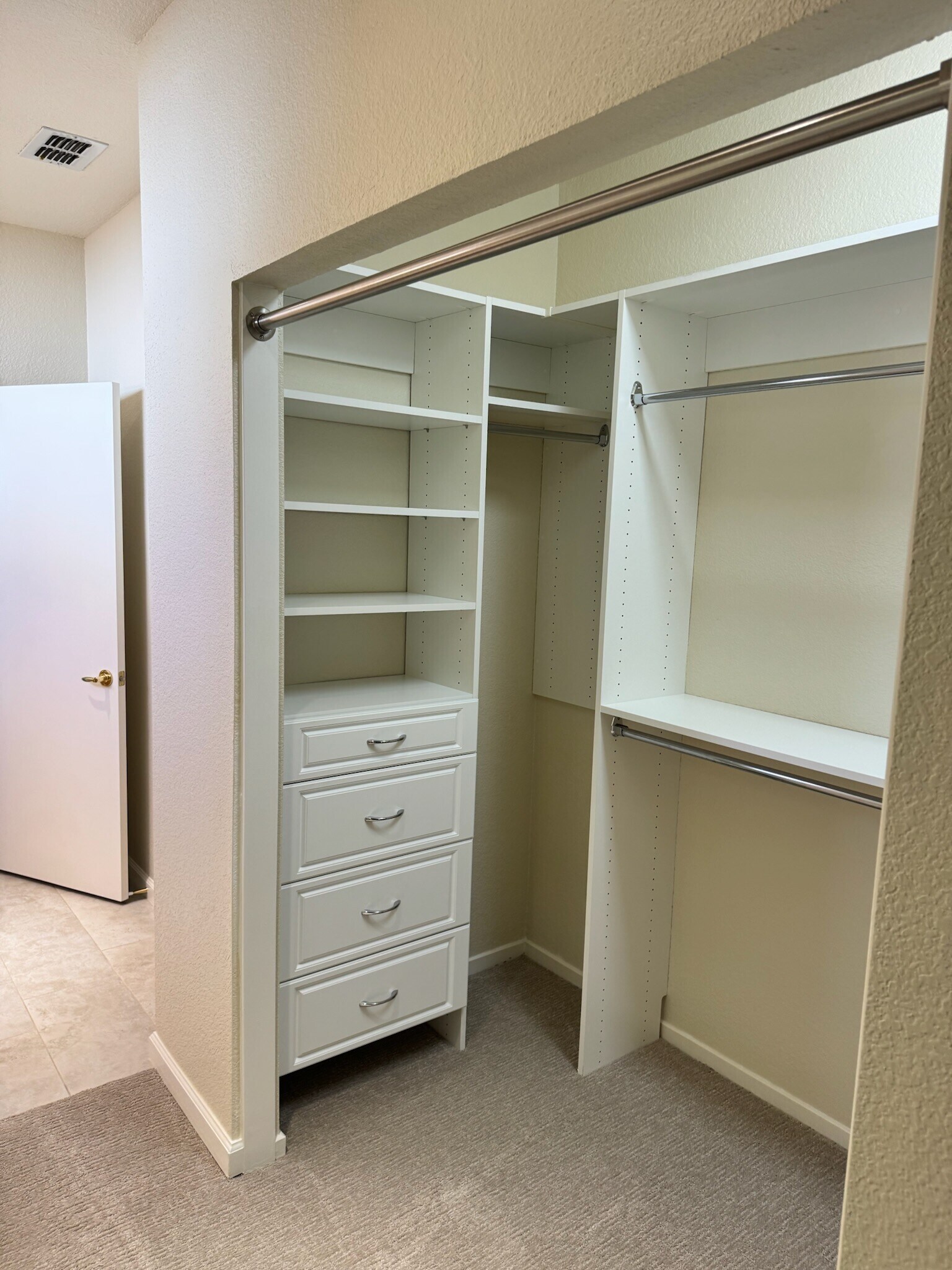 Building Photo - 5977 Whisperlodge Way