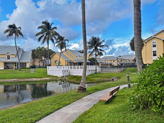 Building Photo - 6339 La Costa Dr