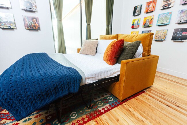 Building Photo - 1911 3rd Ave N