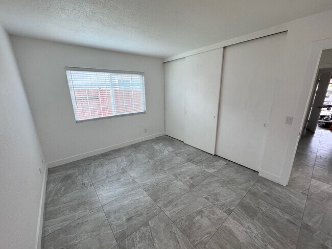 Building Photo - 10026 Baffin Dr