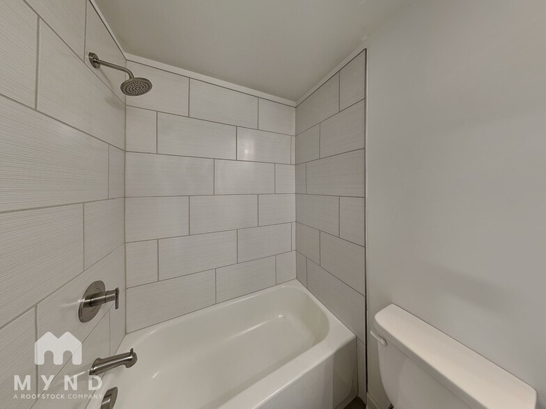 Building Photo - 1434 Walker Pl SE