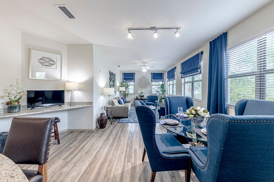 The Hamptons at Palm Beach Gardens 4045 Central Gardens Way Palm