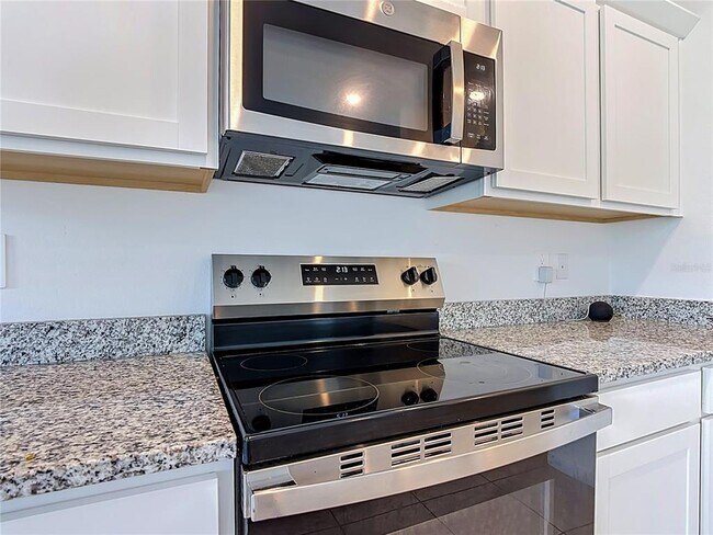 Building Photo - 2542 Grey Hawk Dr