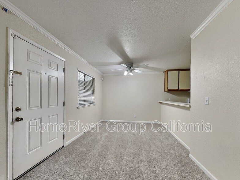 Building Photo - 1019 Dornajo Way