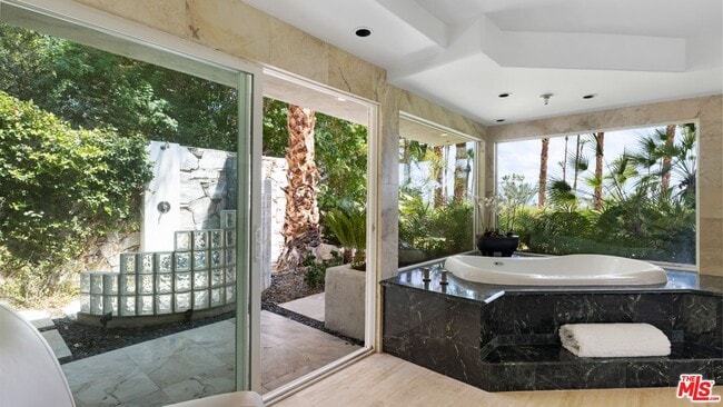 Building Photo - 70375 Calico Rd