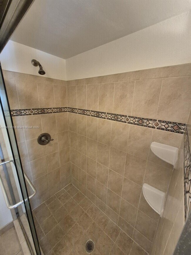 Building Photo - 5100 SW 64th Ave