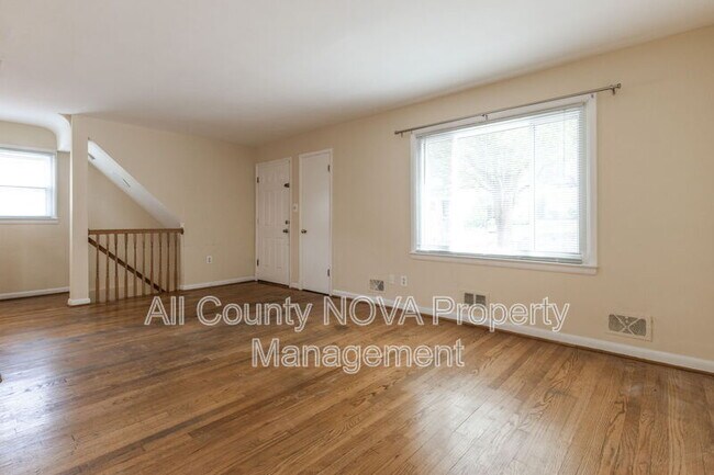 Building Photo - 4141 21st Rd N