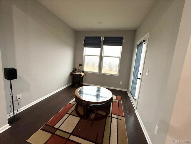 Building Photo - 4811 Broomfield Way