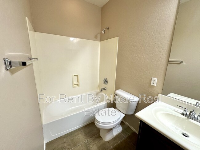 Building Photo - 44490 W Palo Nuez St
