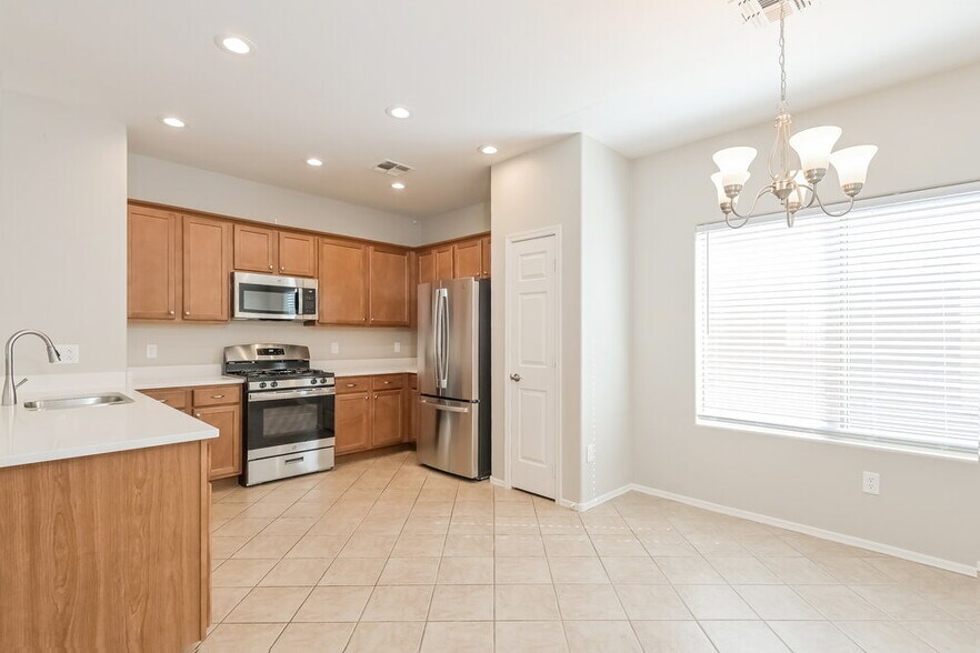 Building Photo - 14430 S Camino Tierra Monte