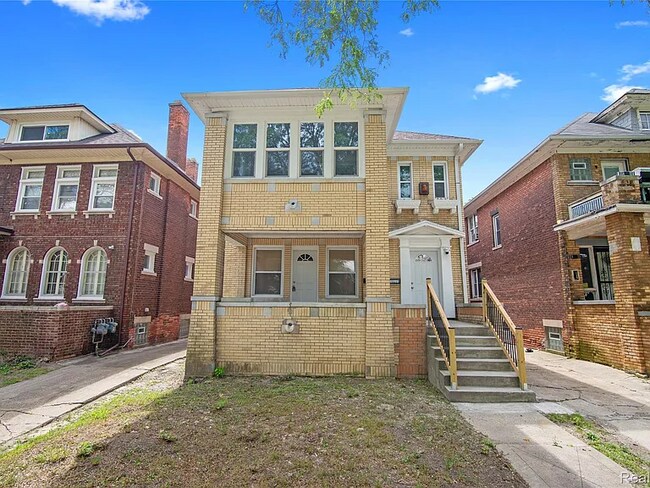 Building Photo - 2509 Gladstone St
